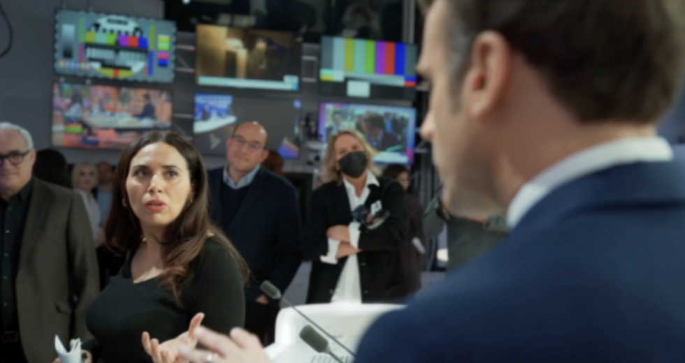franceinfo partenaire du documentaire "Service Public"